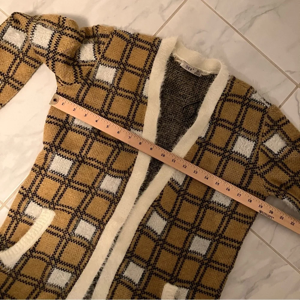 Dex brown cream white long cozy cardigan.  Pockets!  EUC! - Picture 5 of 6